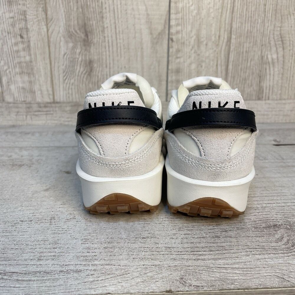 Nike Waffle Debut Women’s Sz 11 Running Sneakers Sail White Black Gum DH9523-109 - Picture 6 of 9